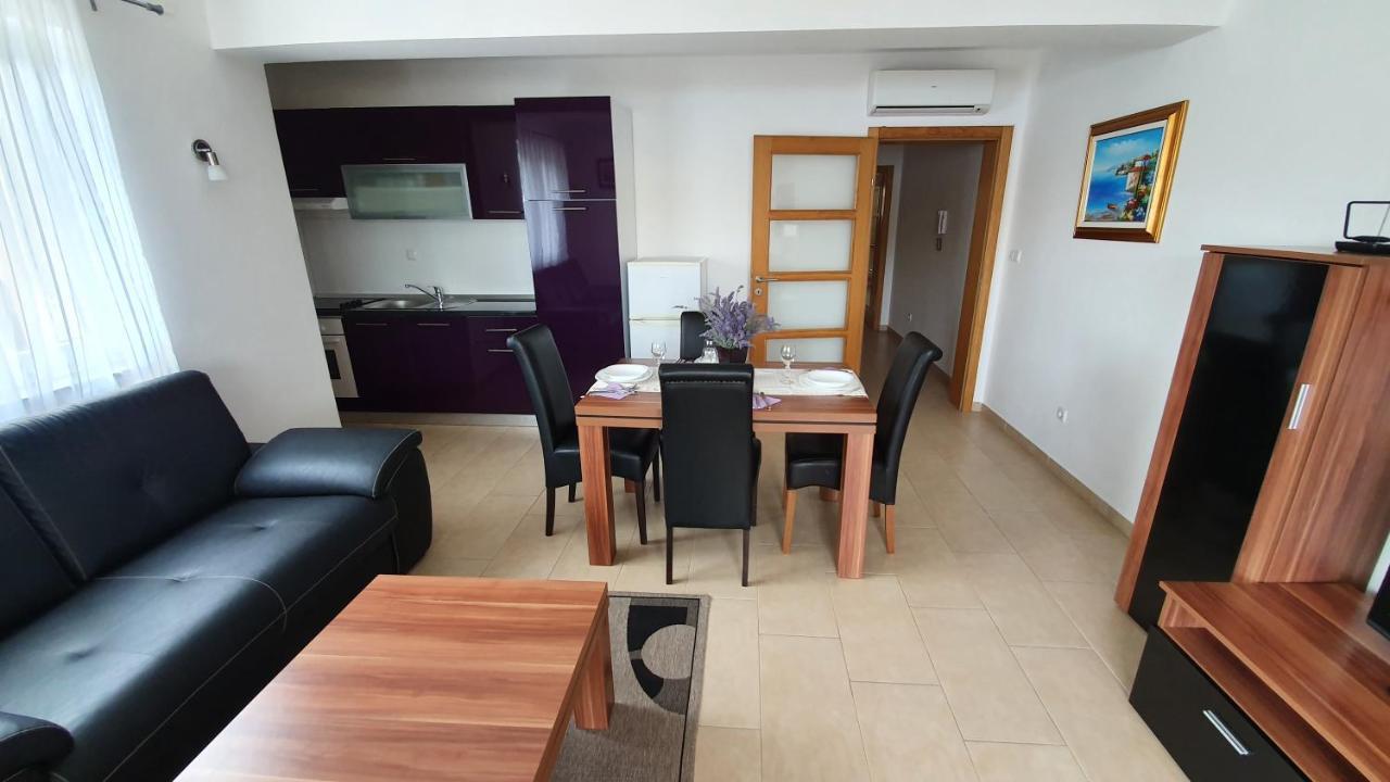 Apartments Augustin Pag Town Esterno foto